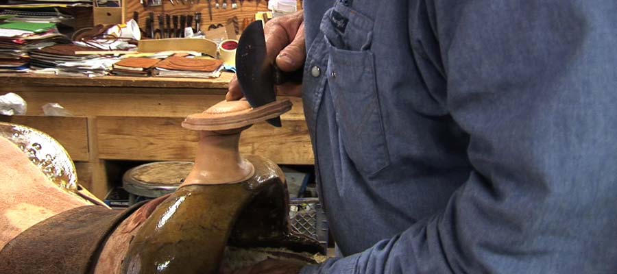 Al working in the Saddleshop.